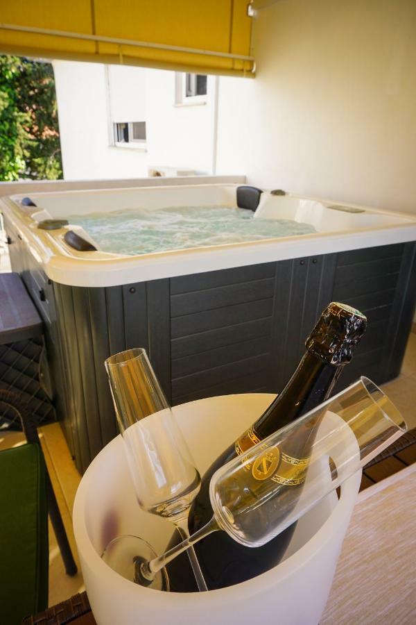 Apartment Paula With Private Jacuzzi And Parking- Near The Beach زادار المظهر الخارجي الصورة