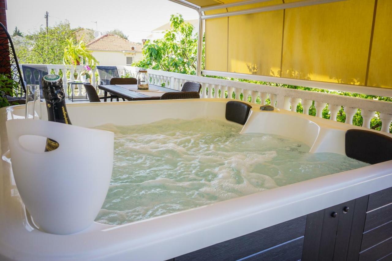 Apartment Paula With Private Jacuzzi And Parking- Near The Beach زادار المظهر الخارجي الصورة